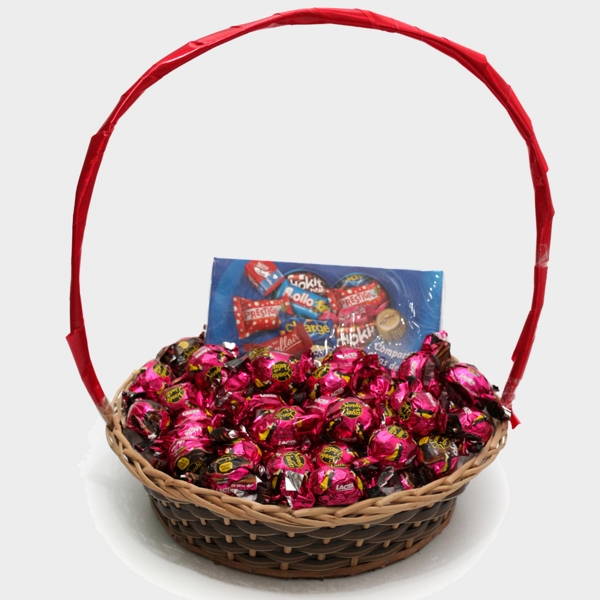 Cesta Chocodelícias Com 25 itens