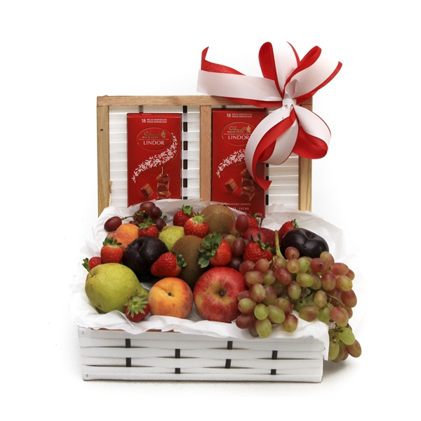 Cesta De Frutas Com Chocolates Lindt Milk